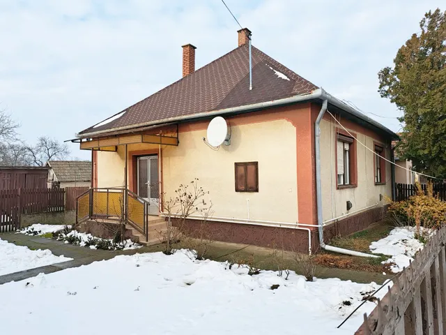 Eladó ház Újfehértó 80 nm