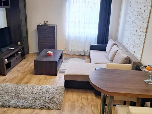 Kiadó lakás Nyíregyháza, Moszkva út 45 nm