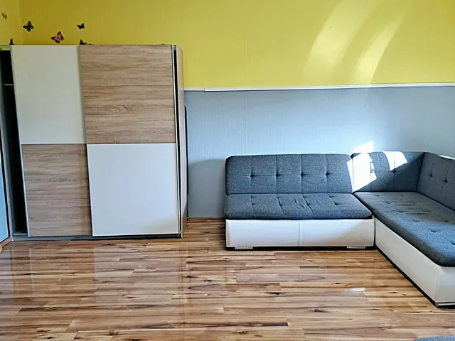 Eladó lakás Nyíregyháza, Huszár sor 66 nm