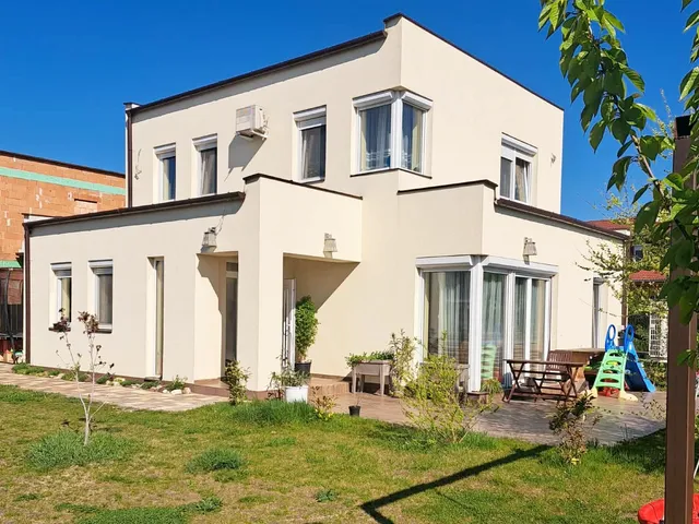 Eladó ház Nyíregyháza, Kertváros 144 nm