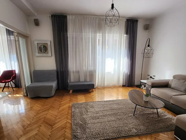 Eladó lakás Pécs, Belváros 102 nm