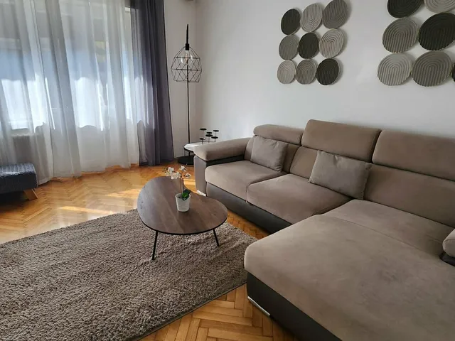 Eladó lakás Pécs, Belváros 102 nm