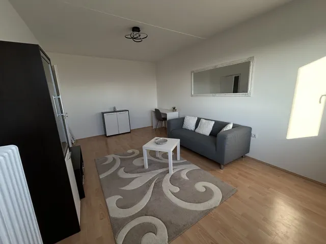 Eladó lakás Pécs, Õz utca 47 nm