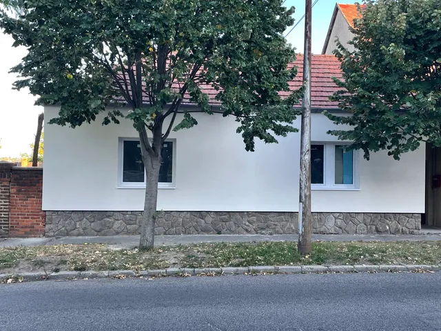 Eladó ház Pécs, Budai városrész 100 nm