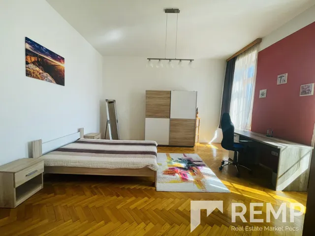Eladó lakás Pécs, Belváros 85 nm