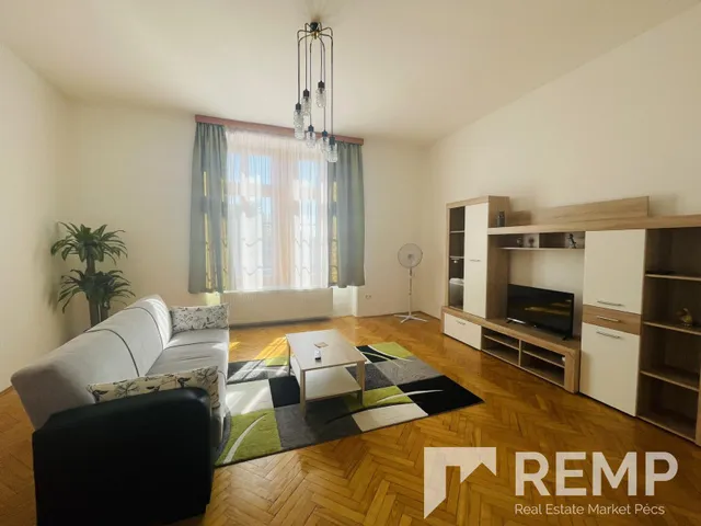 Eladó lakás Pécs, Belváros 85 nm