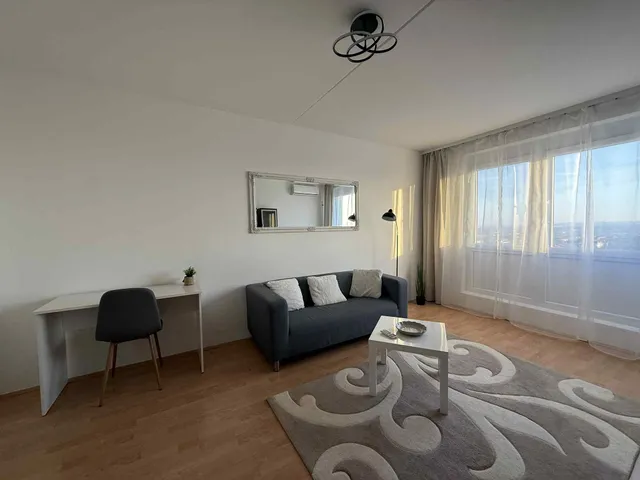 Eladó lakás Pécs, Egyetemváros 47 nm