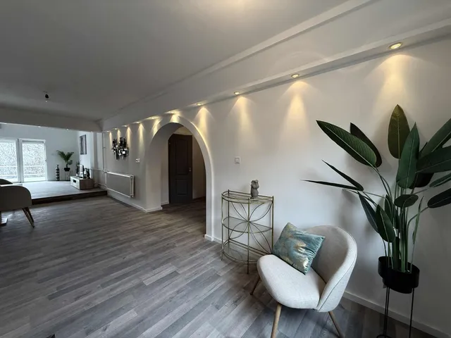 Eladó ház Pécs, Üszögpuszta, Vándor  270 nm