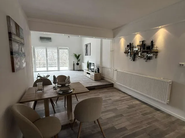 Eladó ház Pécs, Üszögpuszta 270 nm