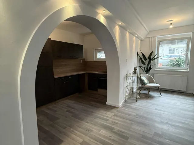 Eladó ház Pécs, Üszögpuszta, Vándor  270 nm