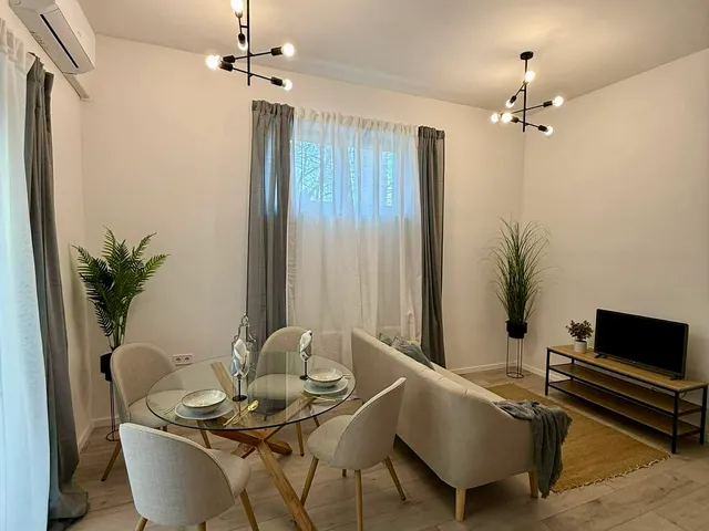 Eladó lakás Pécs, Belváros, Apáca utca 70 nm