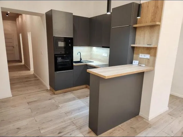 Eladó lakás Pécs 70 nm