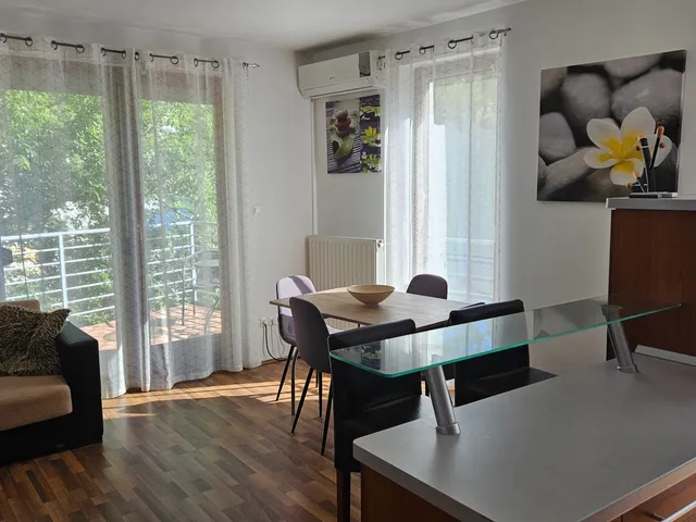 Eladó lakás Pécs, Egyetemváros 56 nm