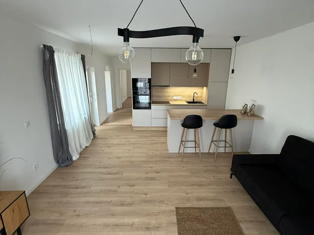 Eladó lakás Pécs, Mecsekoldal 160 nm