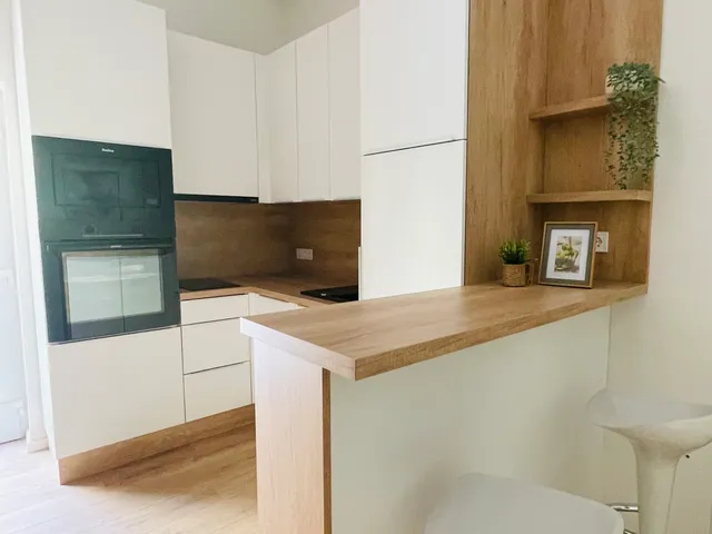 Eladó lakás Pécs, Belváros 24 nm