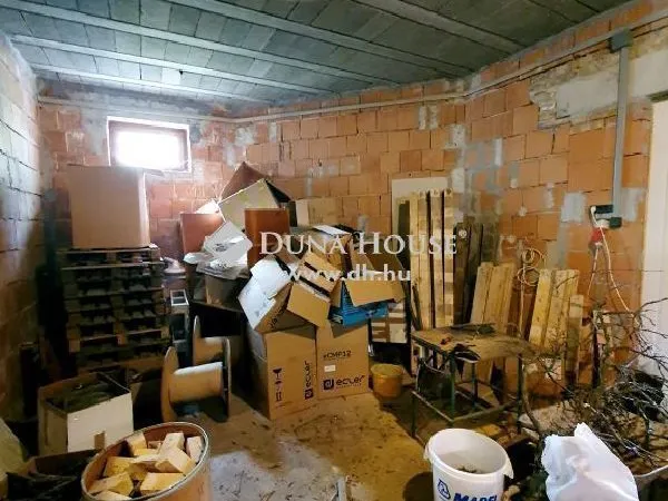 Eladó ház Veresegyház 280 nm