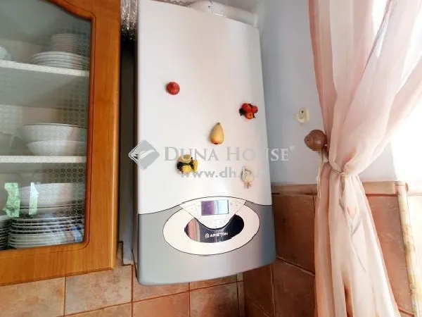 Eladó ház Veresegyház 280 nm