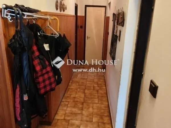 Eladó ház Budapest XV. kerület 187 nm