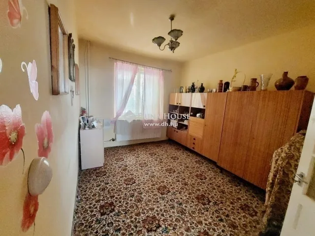 Eladó ház Fót 250 nm