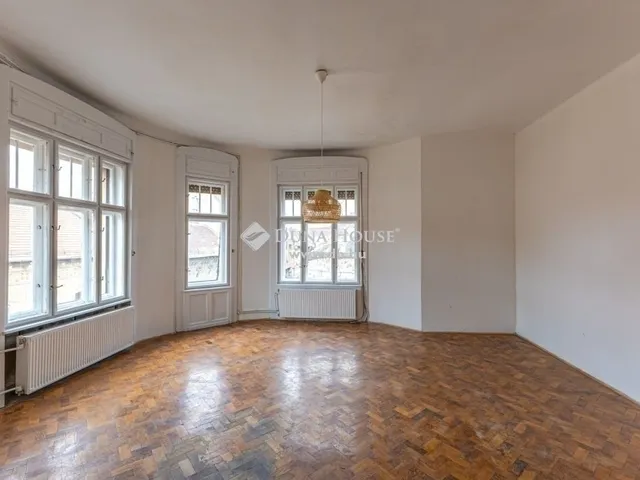 Eladó lakás Budapest VII. kerület 104 nm