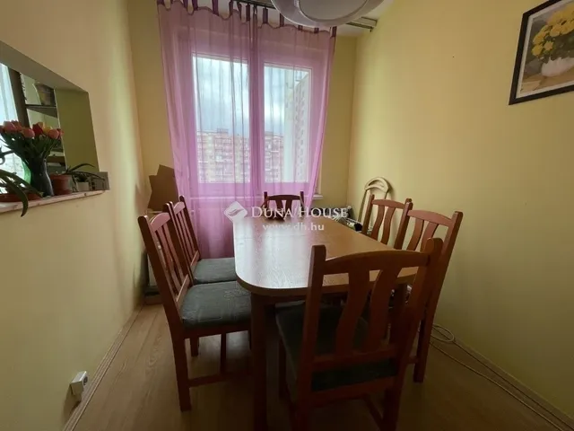 Eladó lakás Budapest XV. kerület 69 nm