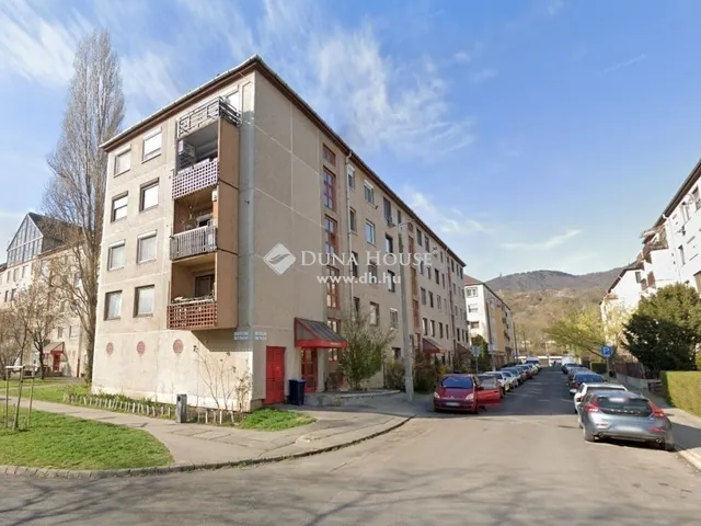 Eladó lakás Budapest III. kerület 85 nm
