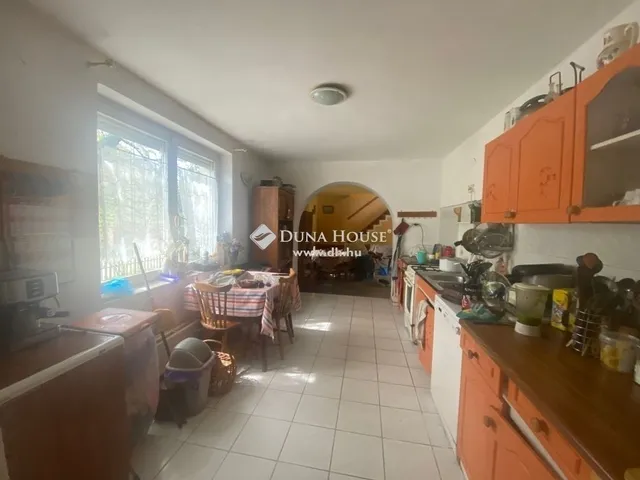 Eladó ház Veresegyház 210 nm