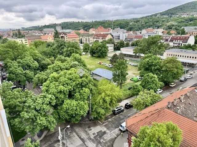 Eladó lakás Budapest III. kerület 66 nm