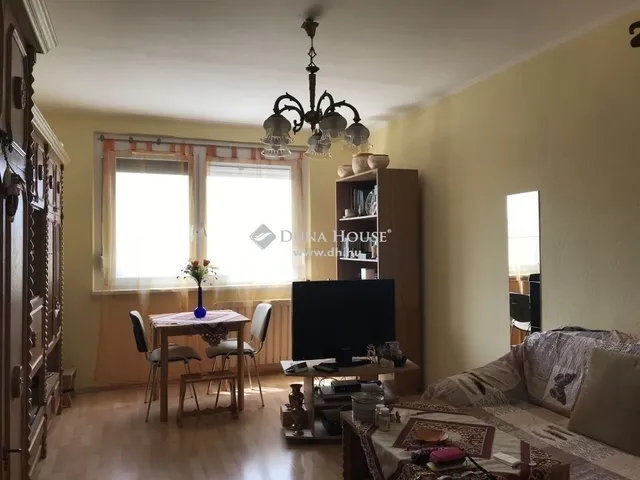 Eladó lakás Budapest IV. kerület 52 nm