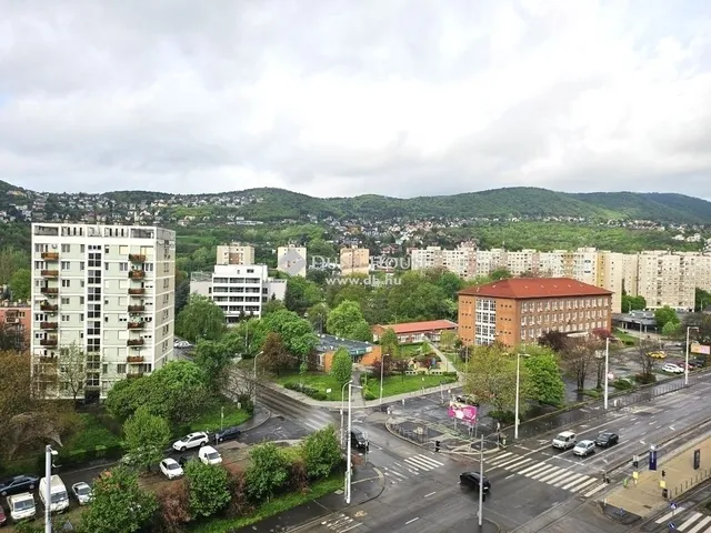 Eladó lakás Budapest III. kerület 65 nm