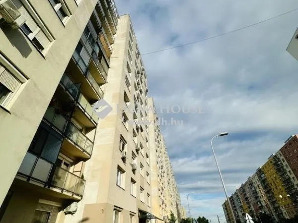 Eladó lakás Budapest XV. kerület 52 nm