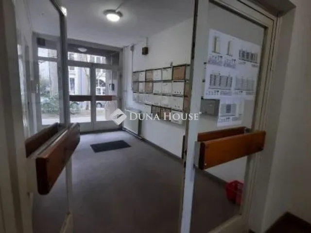 Eladó lakás Budapest III. kerület 66 nm