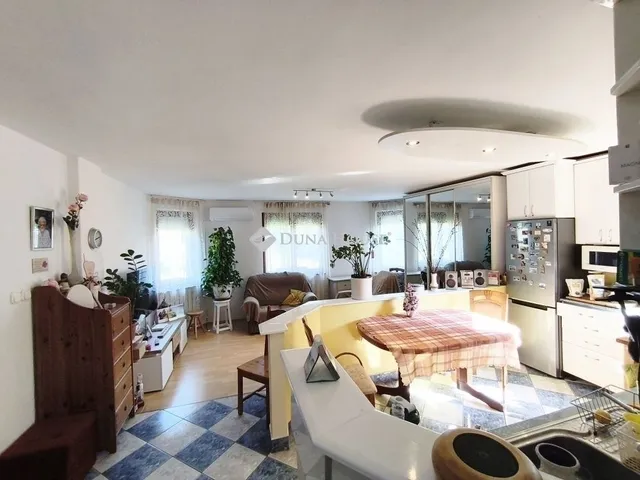 Eladó lakás Budapest XV. kerület 84 nm