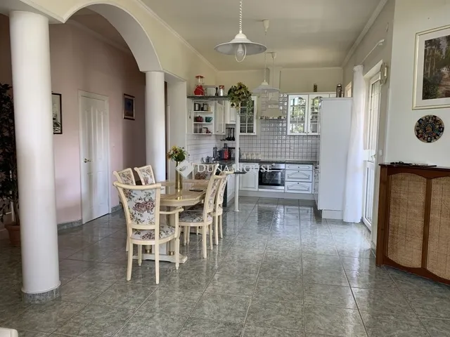 Eladó ház Veresegyház 227 nm