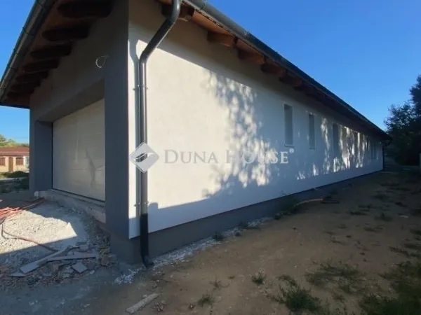 Eladó ház Veresegyház 143 nm