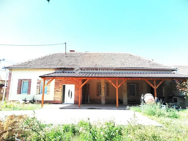 Eladó ház Abádszalók 85 nm
