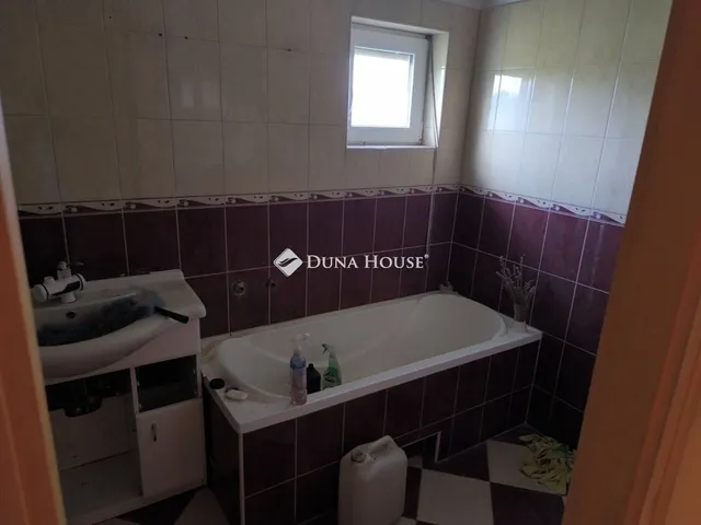 Eladó ház Fót 120 nm