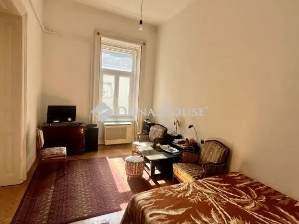 Eladó lakás Budapest I. kerület 64 nm