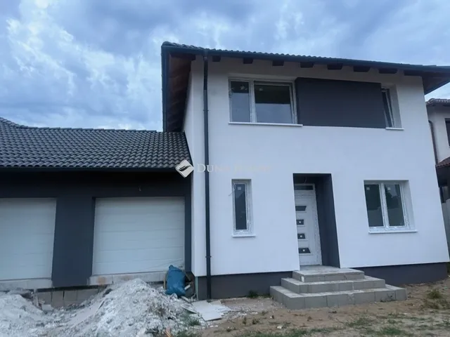 Eladó ház Fót 123 nm