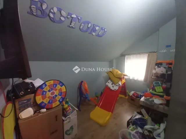 Eladó ház Fót 84 nm