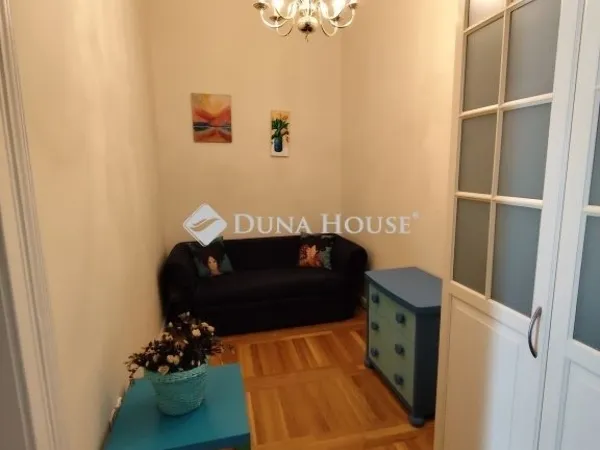 Eladó lakás Budapest VI. kerület 67 nm