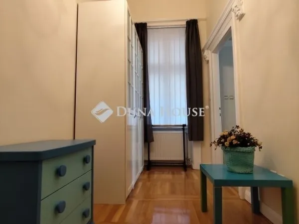 Eladó lakás Budapest VI. kerület 67 nm