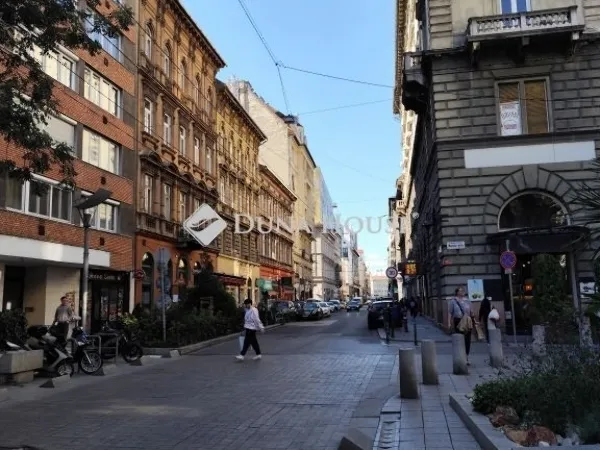 Eladó lakás Budapest VI. kerület 67 nm