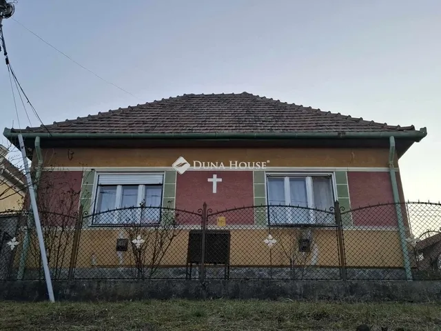 Eladó ház Vácegres 127 nm