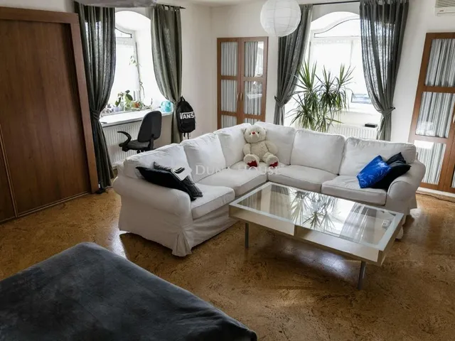 Eladó ház Dunakeszi 224 nm