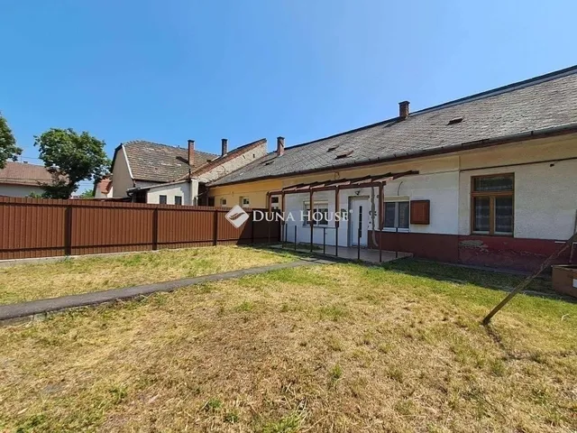 Eladó ház Budapest XV. kerület 40 nm