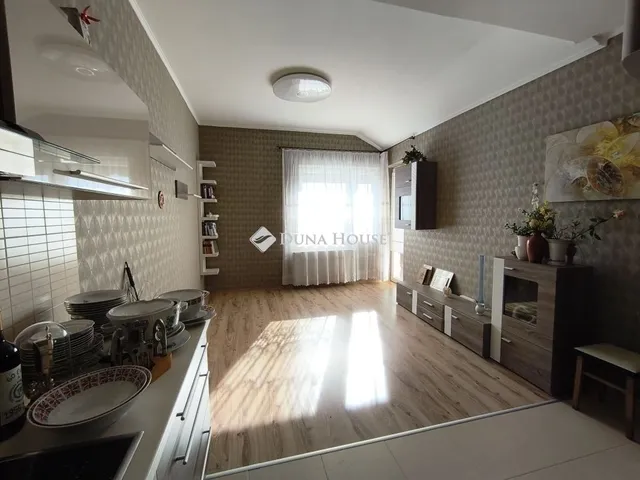 Eladó lakás Veresegyház 60 nm