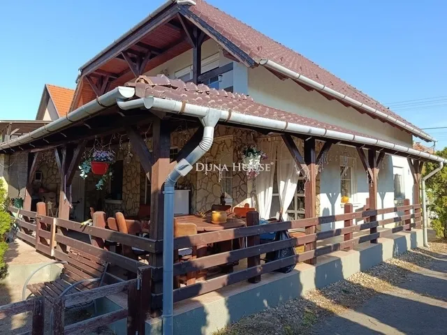 Eladó ház Veresegyház 164 nm