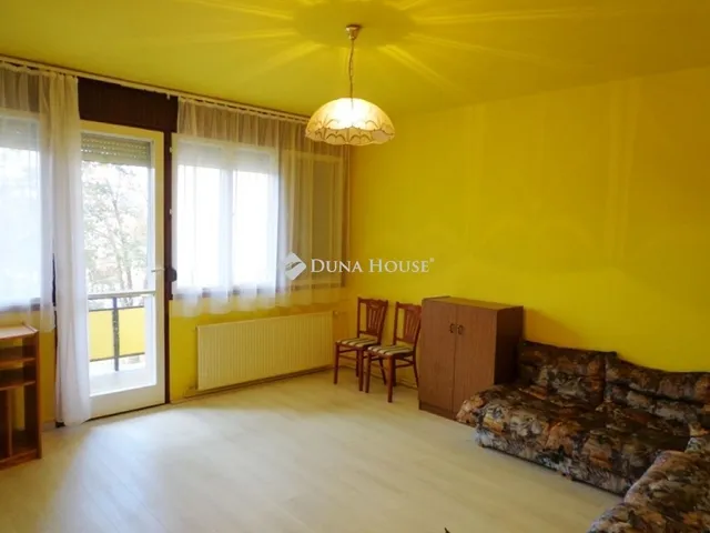 Eladó lakás Rétság 58 nm