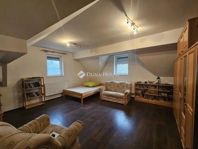 Eladó ház Budapest IV. kerület 140 nm